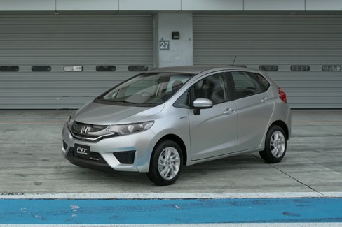 File:Honda Fit Hybrid '14 (GT7, Alabaster Silver Metallic).jpg