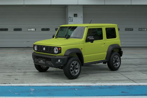 File:Suzuki Jimny Sierra JC '18 (GT7, Kinetic Yellow).jpg