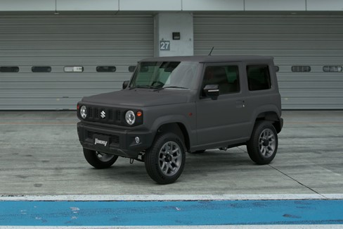 File:Suzuki Jimny XC '18 (GT7, Medium Grey).jpg