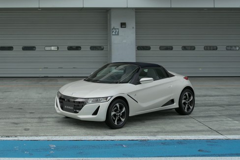 File:Honda S660 '15 (GT7, Premium Star White Pearl).jpg