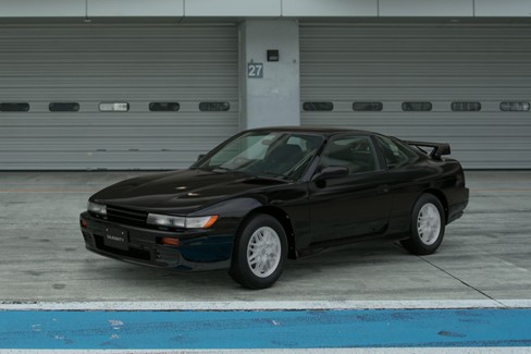 File:Nissan Sileighty '98 (GT7, Super Black).jpg