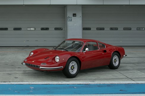 File:Ferrari Dino 246 GT '71 (GT7, Rosso Chiaro).jpg