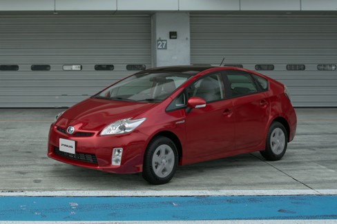 File:Toyota Prius G '09 (GT7, Red Mica Metallic).jpg