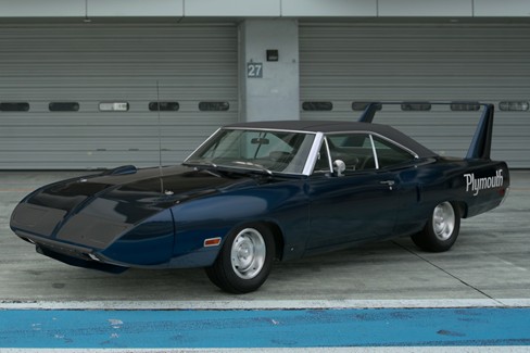 File:Plymouth Superbird '70 (GT7, Jamaica Blue Metallic).jpg
