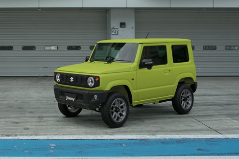 File:Suzuki Jimny XC '18 (GT7, Kinetic Yellow).jpg