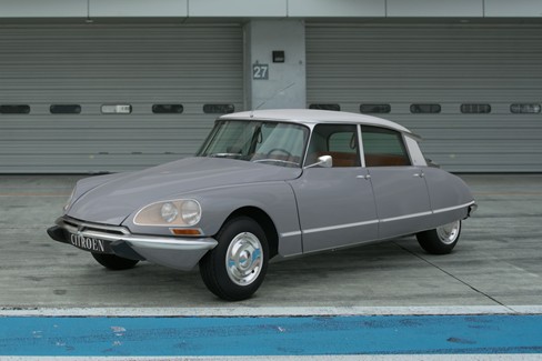File:Citroën DS 21 Pallas '70 (GT7, Gris Brumaire).jpg