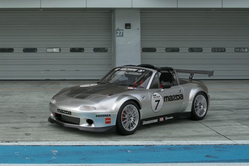 File:Mazda Roadster Touring Car (GT7, Silver).jpg