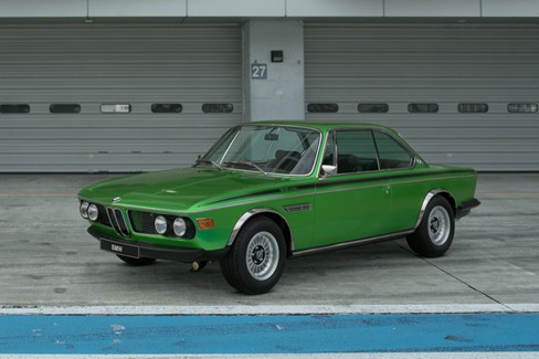 File:BMW 3.0 CSL '71 (GT7, Taiga Metallic).jpg