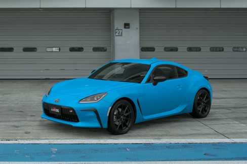 File:Toyota GR86 RZ '21 (GT7, Bright Blue).jpg