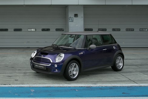 File:Mini Cooper S '05 (GT7, Black-Eye Purple Metallic).jpg
