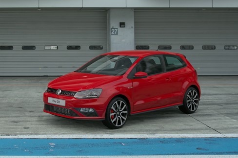 File:Volkswagen Polo GTI '14 (GT7, Flashrot Uni).jpg